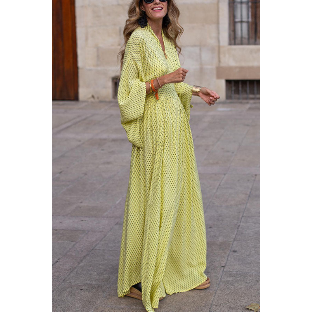 Maxi Dress with Batwing Sleeves and Geometric Pattern for Women