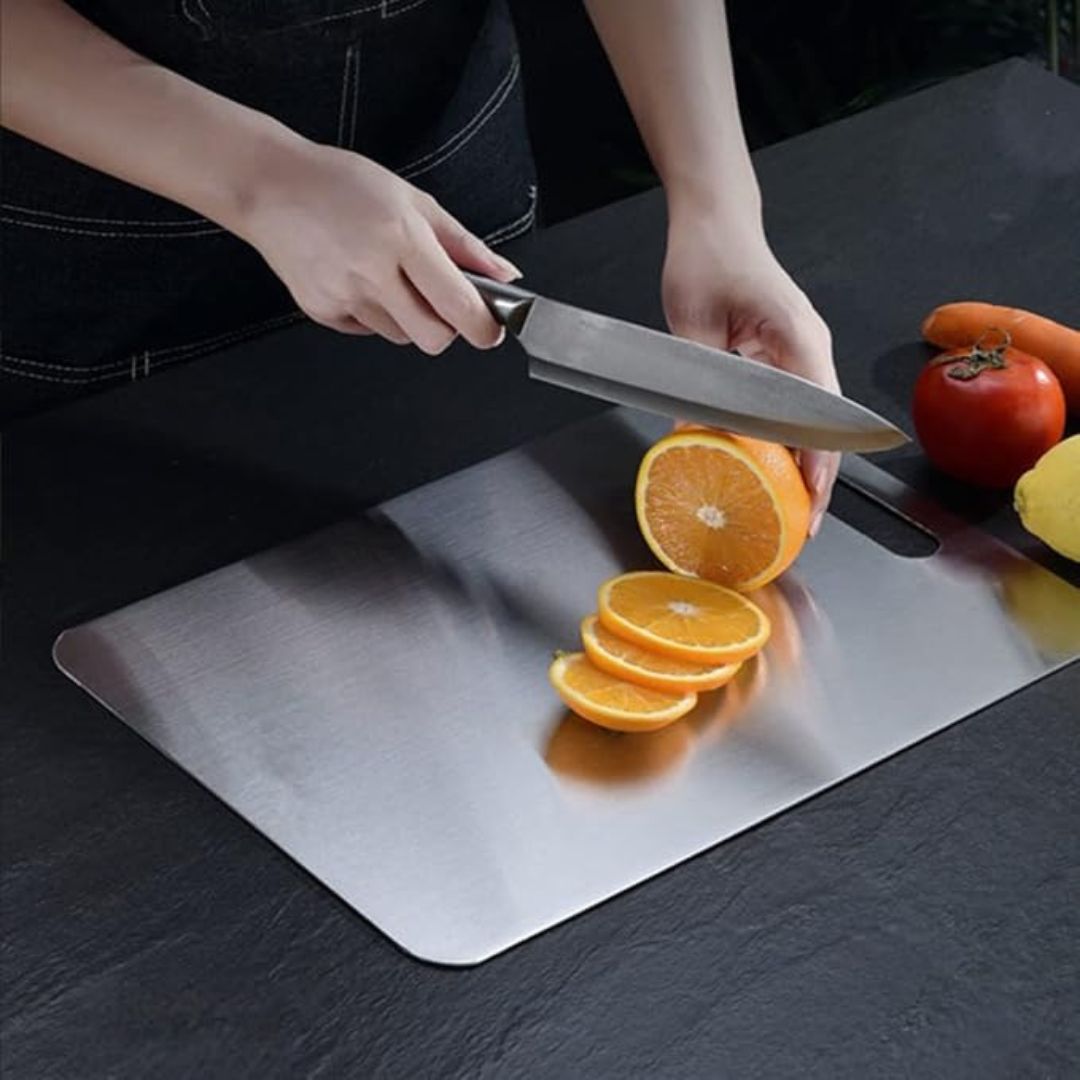 Planche à Découper en Titane