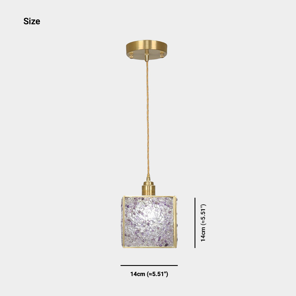 Suspension lumineuse colorée en laiton avec cristaux en forme de cube carré