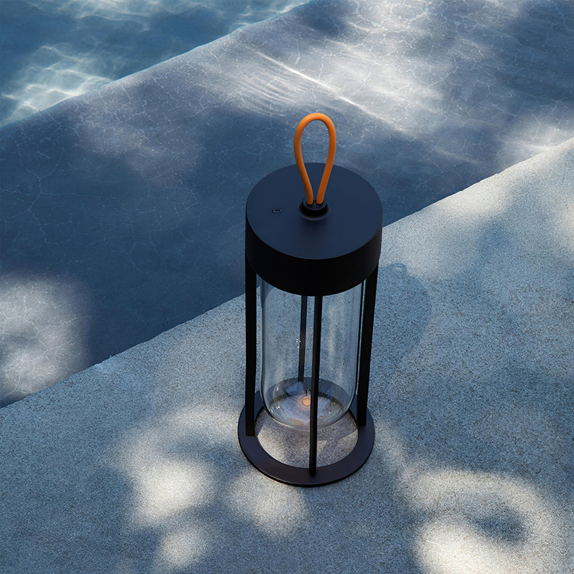 LumiBreeze - Compact Table Lamp with Dimmable LED