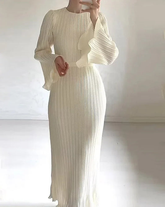 Nadine | Robe pour femmes avec manches en coquille élégantes