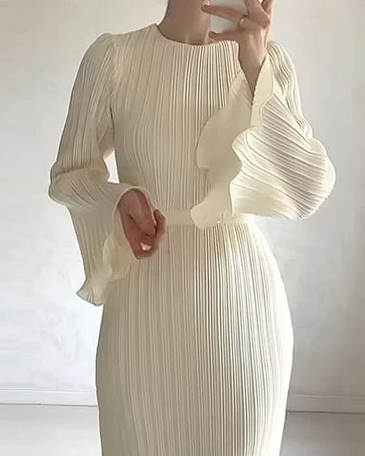 Nadine | Robe pour femmes avec manches en coquille élégantes