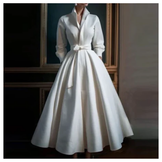 Robe longue à manches longues avec ceinture à la taille | Midi