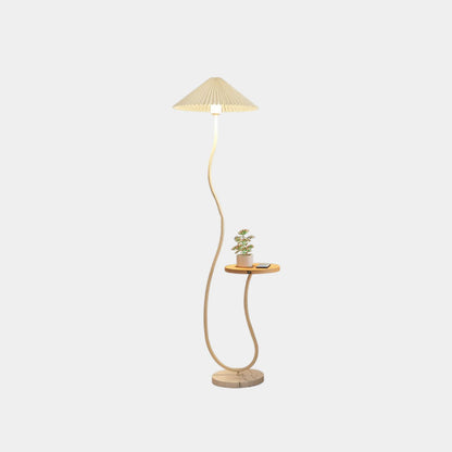 Lampadaire crème avec abat-jour en tissu courbé et table