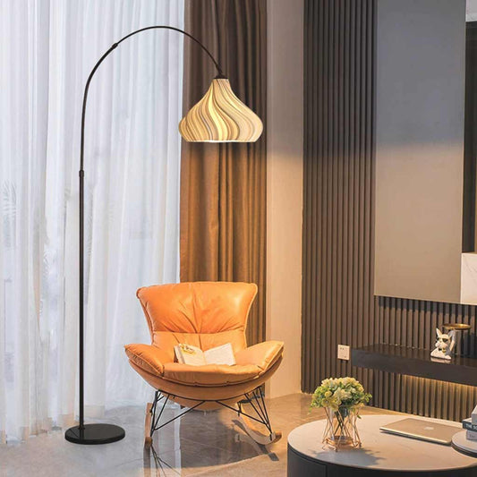 Lampe sur pied unique en forme de canne à pêche pliée pour la lecture
