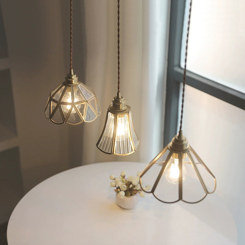 Suspension vintage petite lampe à fleurs en verre et cuivre