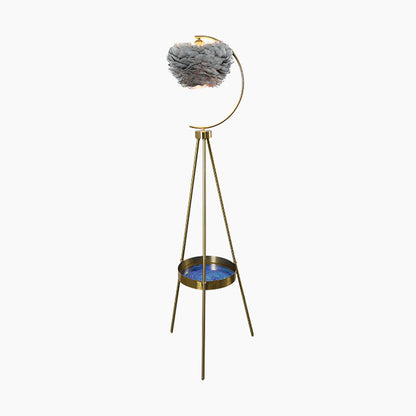 Lampe sur pied de style scandinave avec plateau et abat-jour en plumes