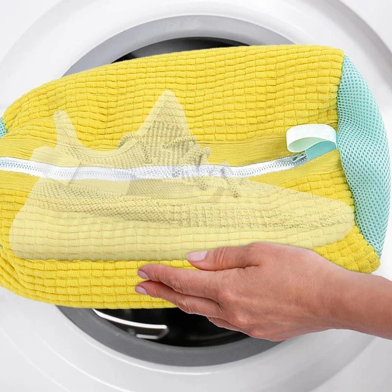 Practical washing bag for shoes