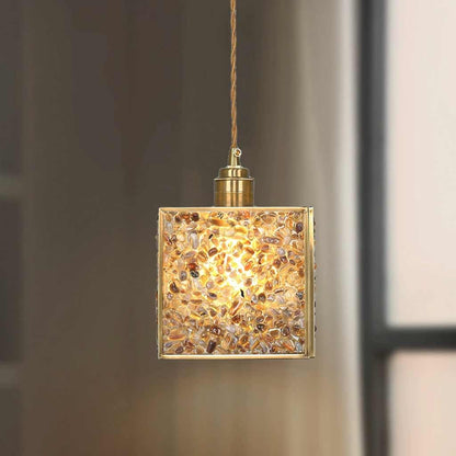 Suspension lumineuse colorée en laiton avec cristaux en forme de cube carré