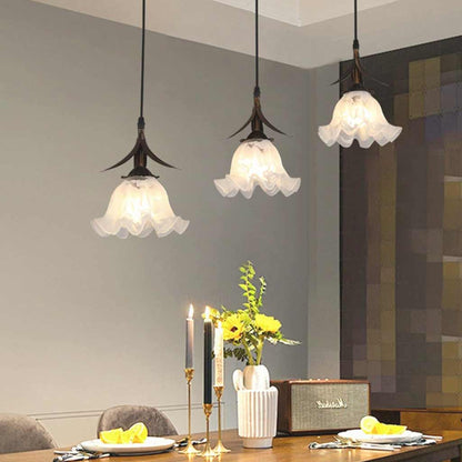 Suspension contemporaine en bronze avec verre blanc en forme de fleur