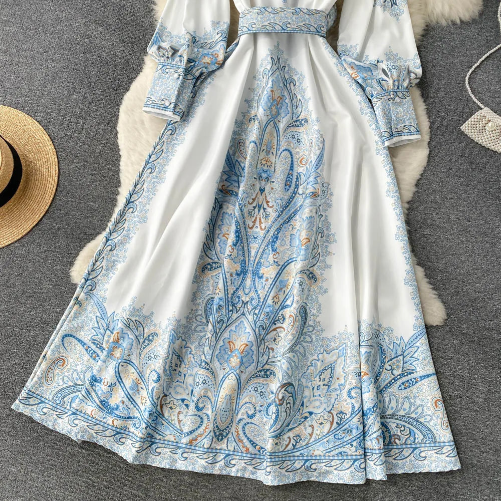 Petrin | Women's Dress with Floral Pattern and Belt