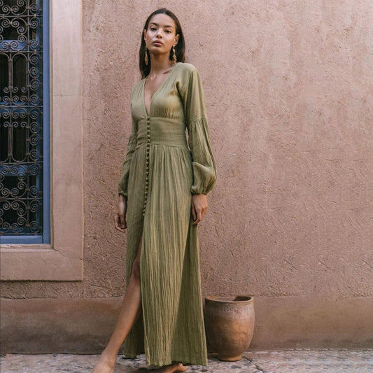 Nevaeh | Casual dress with V-neckline, long skirt and pleats at the waist for women