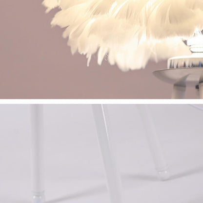 Ensemble de lampes sur pied et de lampes de table avec abat-jours en plumes d'oie, blanc/rose