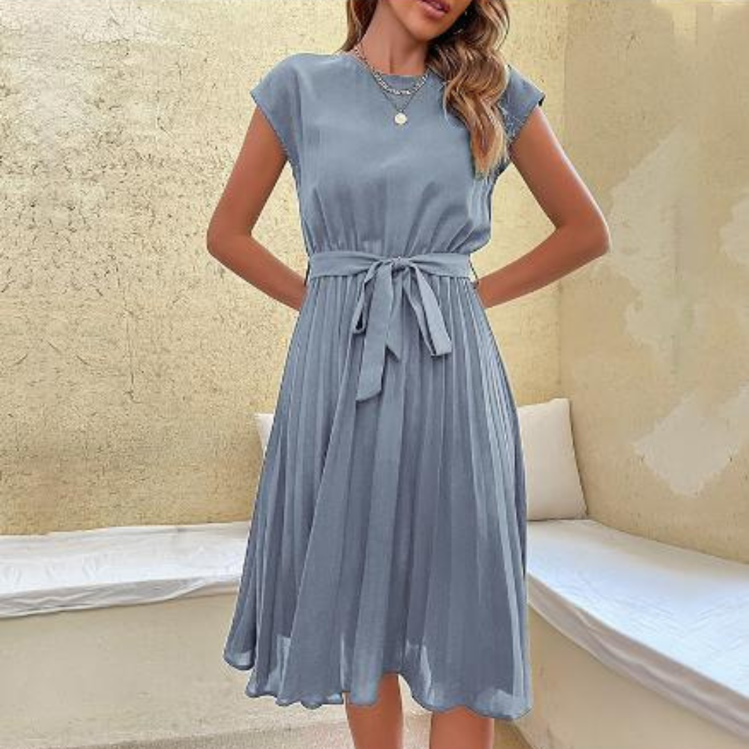 Ciara | Robe mini plissée à manches courtes