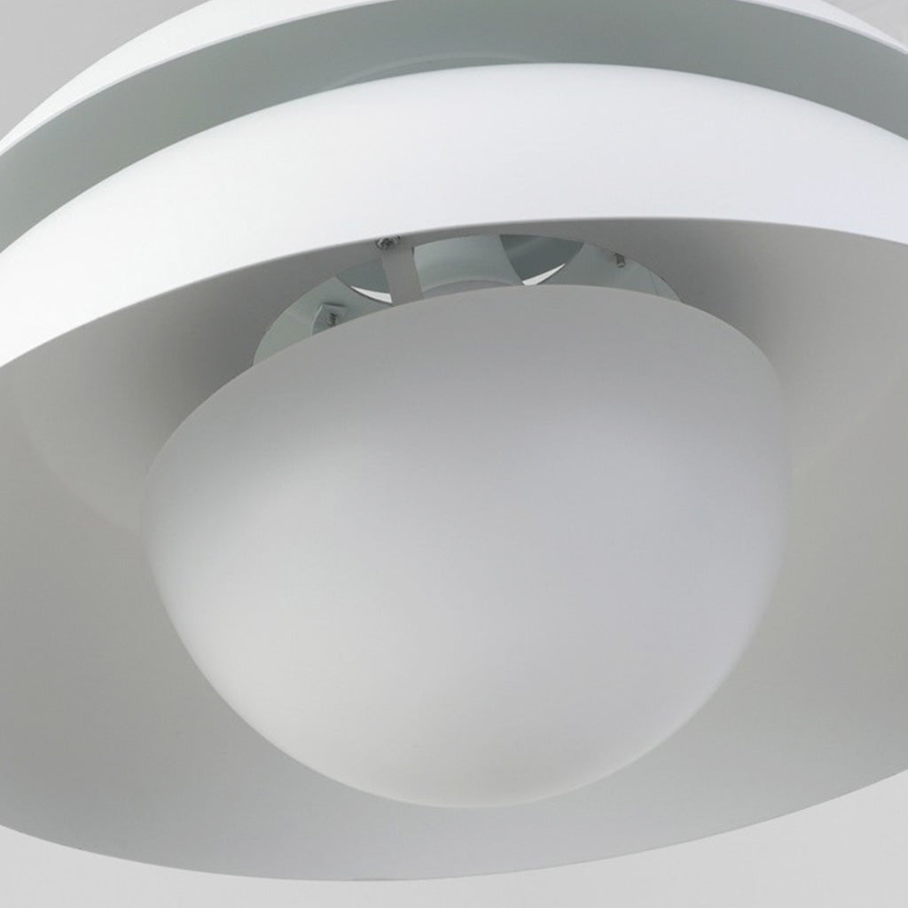 Suspension de style scandinave avec abat-jour blanc