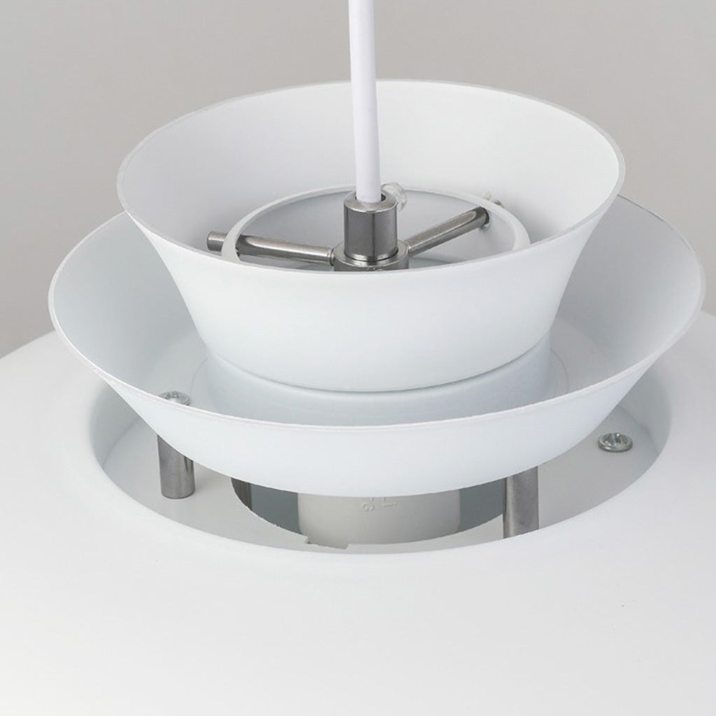 Suspension de style scandinave avec abat-jour blanc