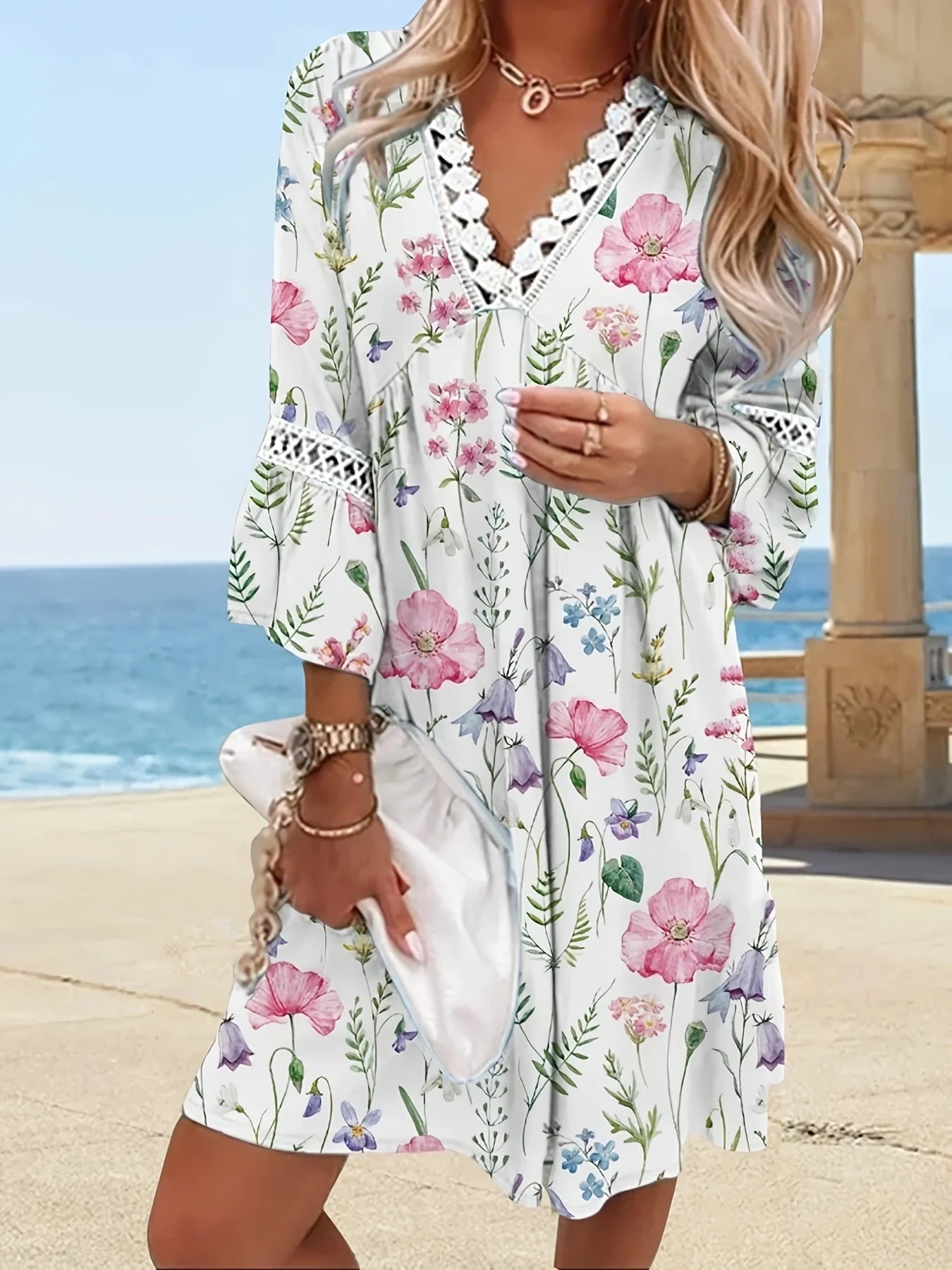 Cassandra | Robe d'été à fleurs aérées
