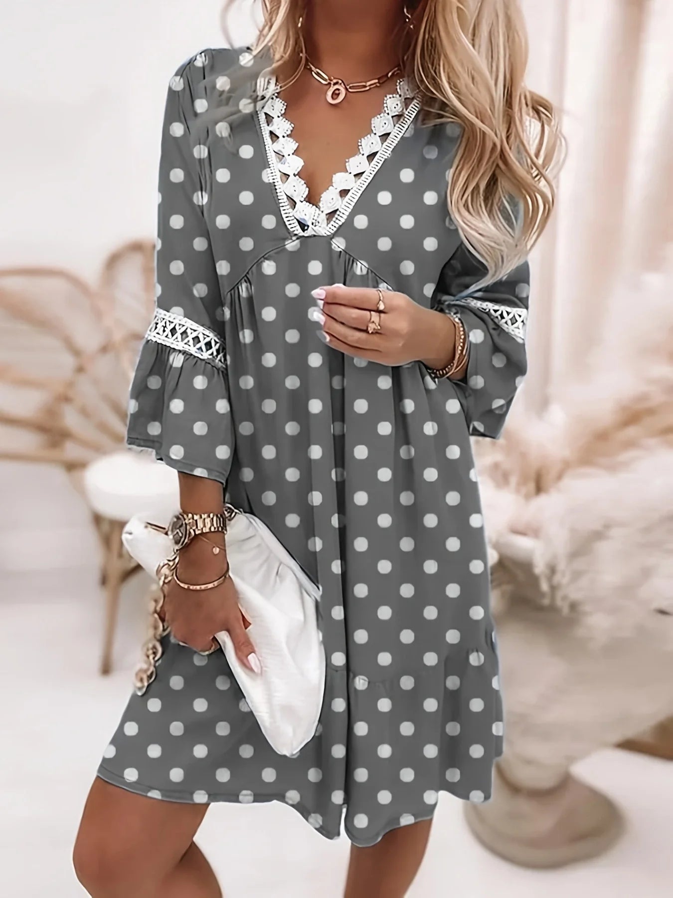 Cassandra | Robe d'été à fleurs aérées