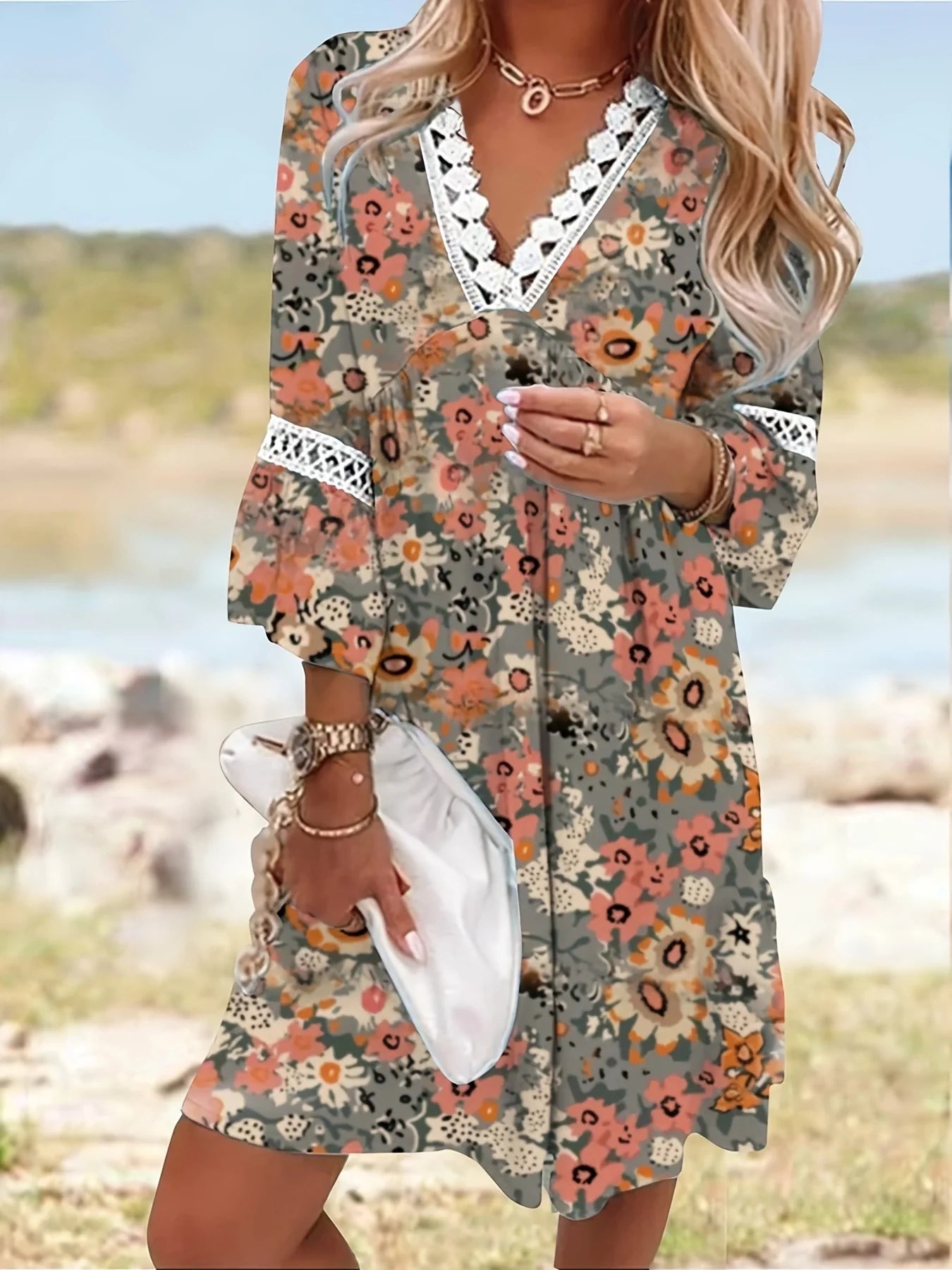 Cassandra | Robe d'été à fleurs aérées