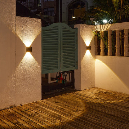 EcoGlow - Lampe solaire extérieure économe en énergie