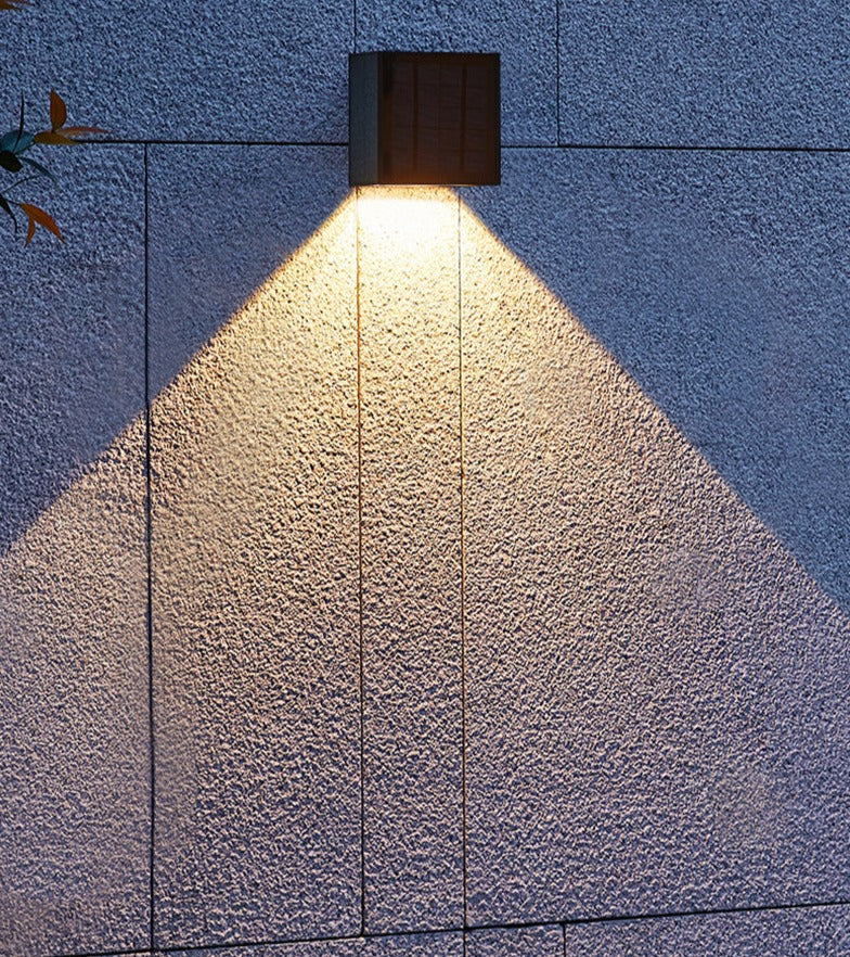 EcoGlow - Lampe solaire extérieure économe en énergie