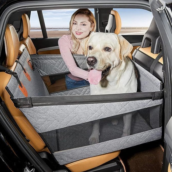 Tapis de sécurité pour votre chien dans la voiture