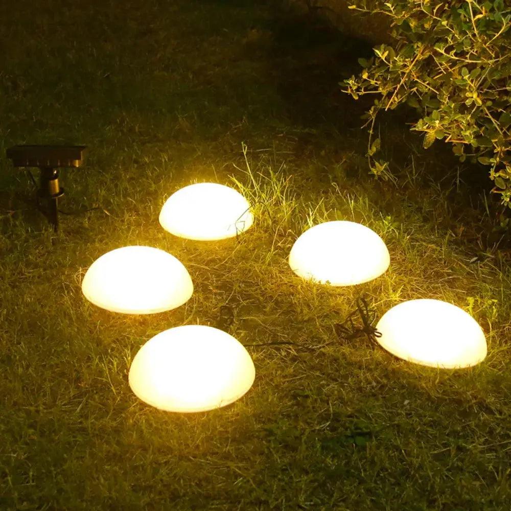 LawnLight | Lampe de Jardin Solaire en Forme de Demi-Sphère